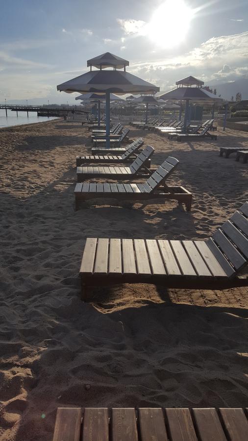 Karven Four Seasons Hotel Chon-Sary-Oy Екстериор снимка
