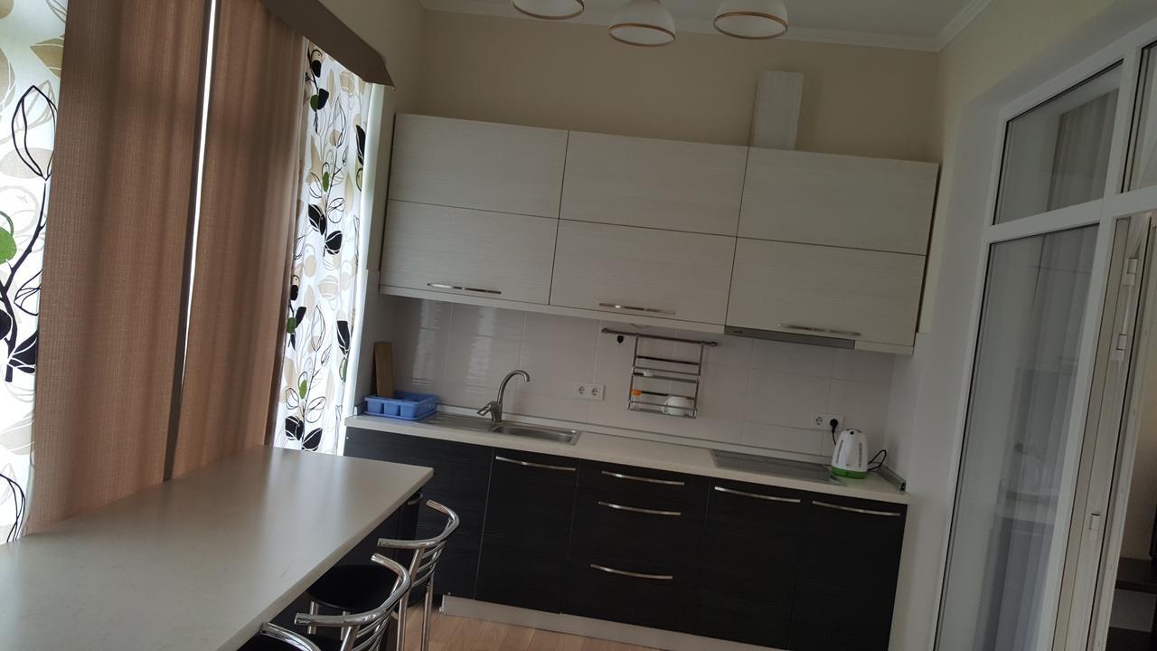 Karven Four Seasons Hotel Chon-Sary-Oy Екстериор снимка