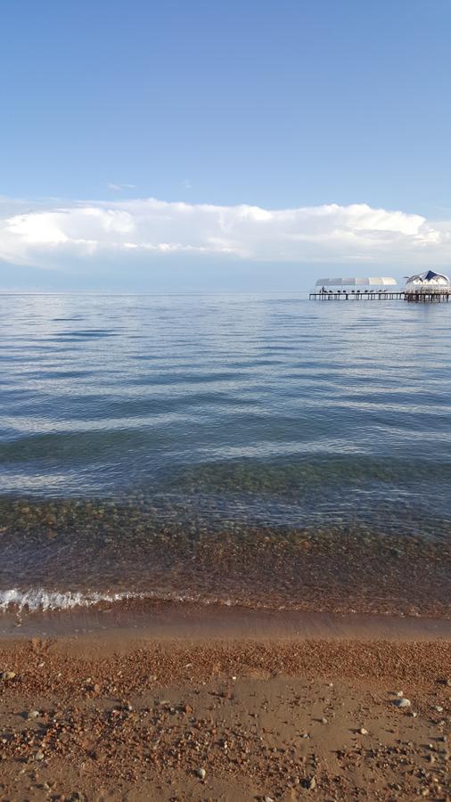 Karven Four Seasons Hotel Chon-Sary-Oy Екстериор снимка